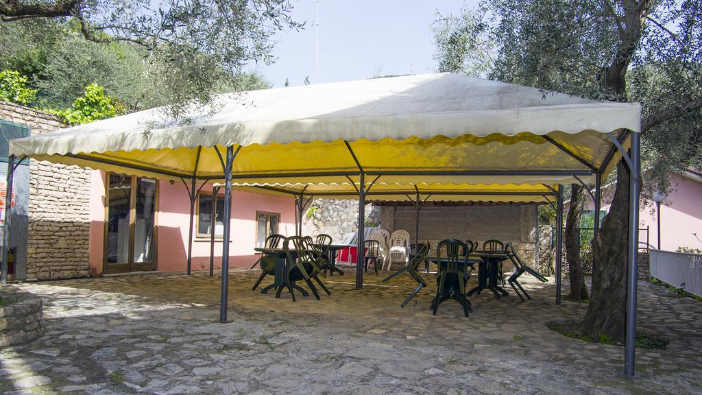 Hotel Cristallo ليريسي المظهر الخارجي الصورة